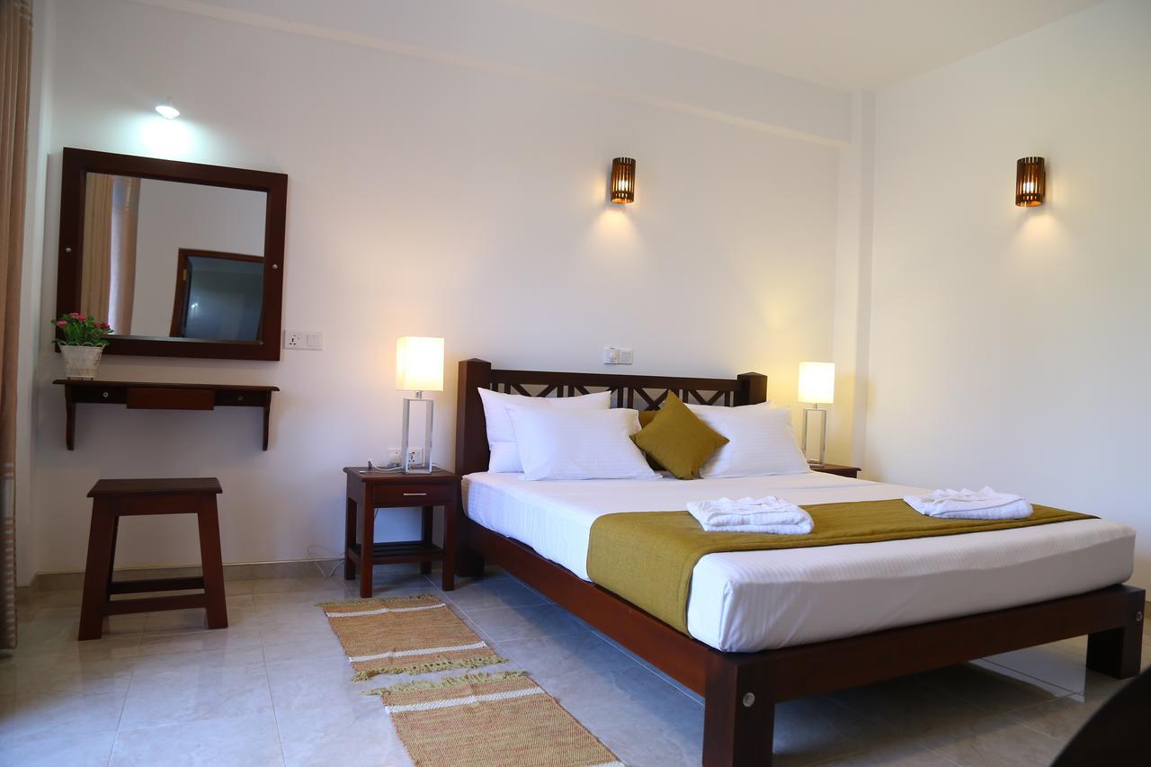 Hikka Regent Hotel Hikkaduwa Eksteriør bilde