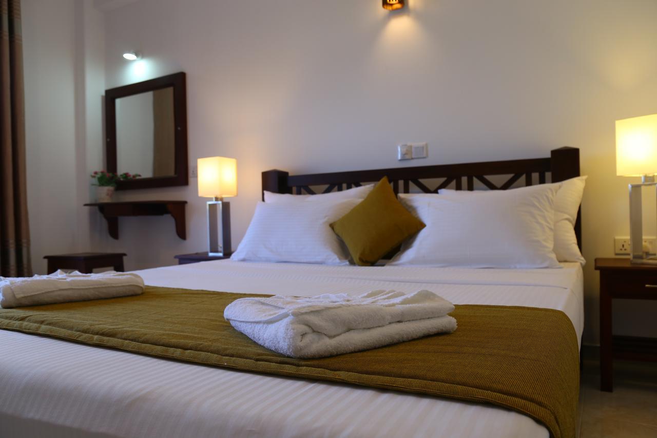 Hikka Regent Hotel Hikkaduwa Eksteriør bilde